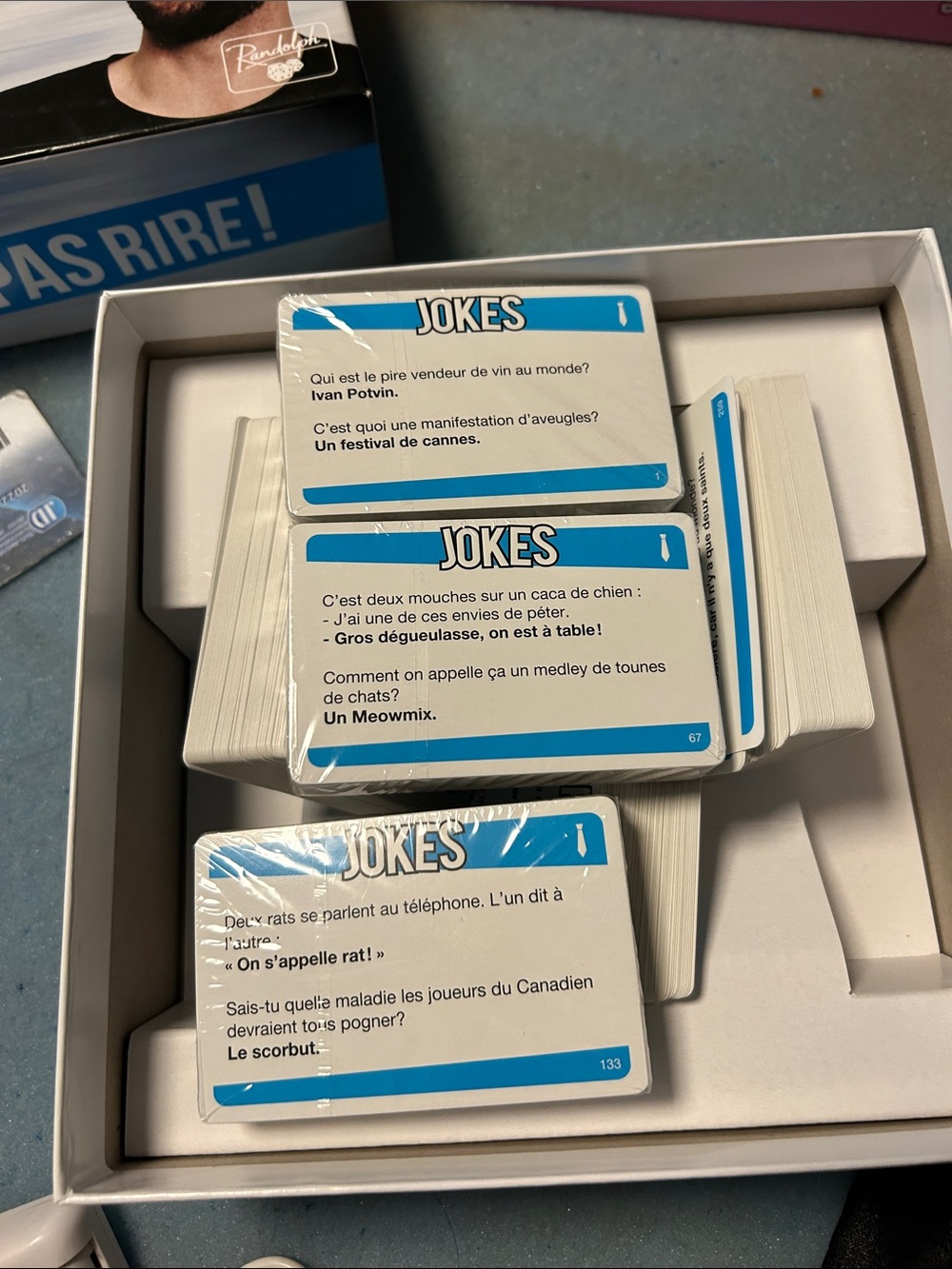 2/30$🔥Jokes de Papa Le Jeu Board Game - Blue & White Box - Picture 2 of 2
